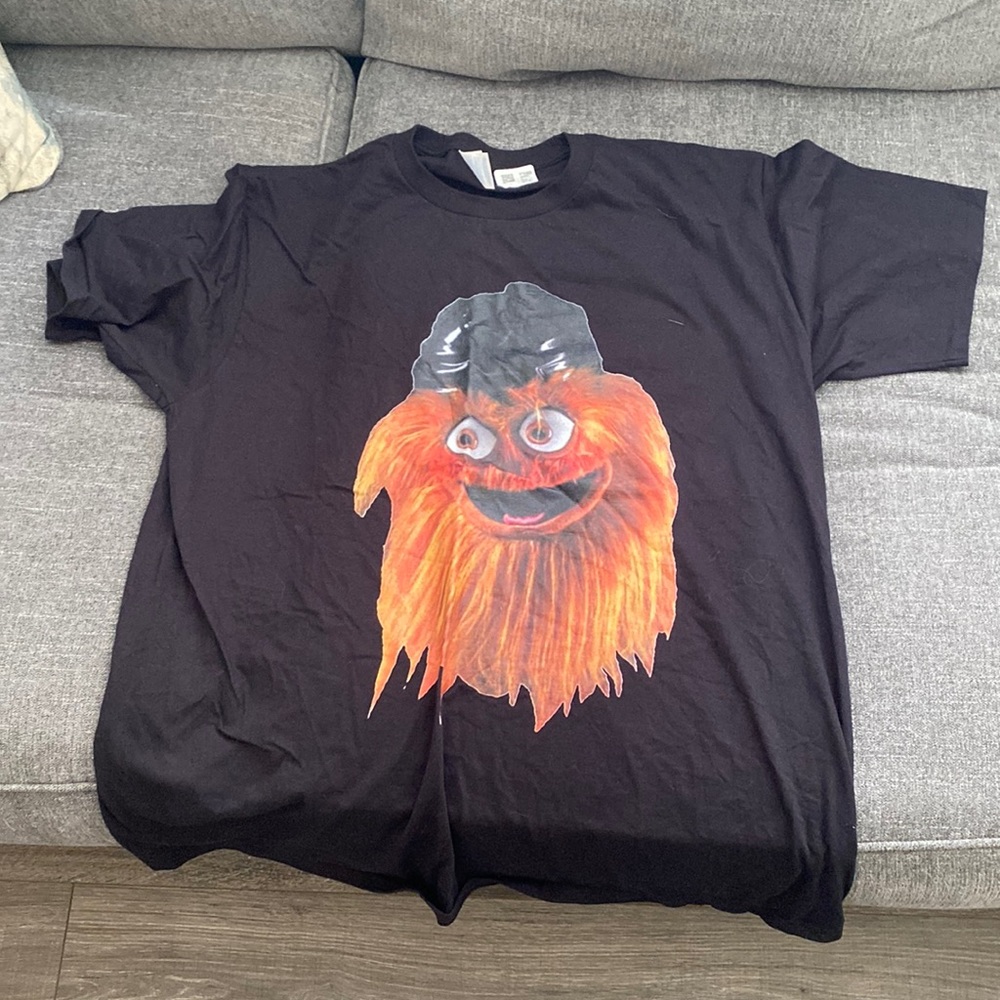 Gritty flyers mens XL t shirt black great condition slight blemish as pictured